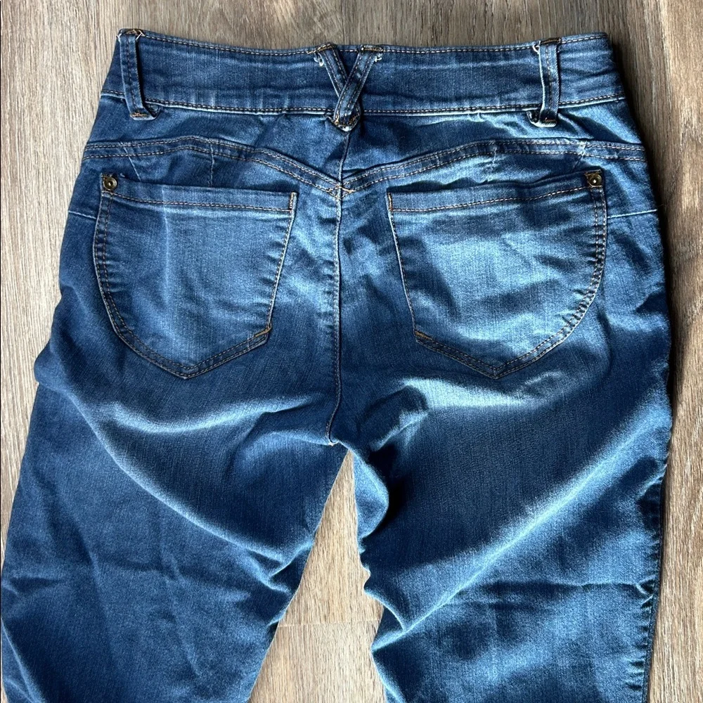 Democracy “Ab Technology” Ankle Jeans Size 2